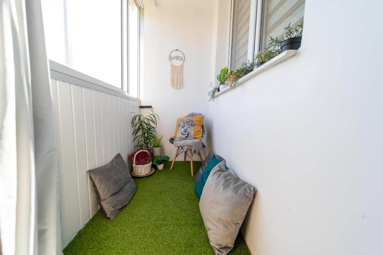 Metro Lux Home Apartment Warsaw Exterior photo