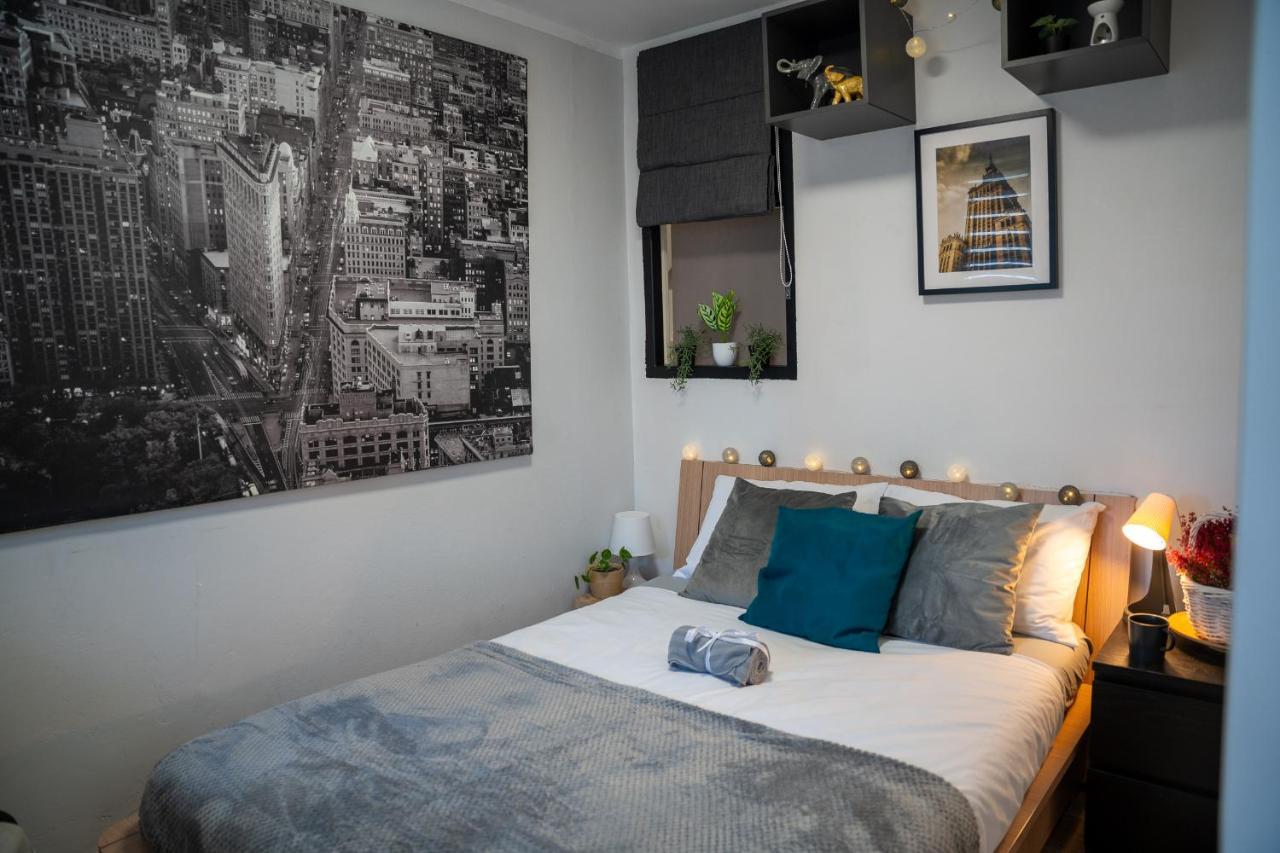 Metro Lux Home Apartment Warsaw Exterior photo