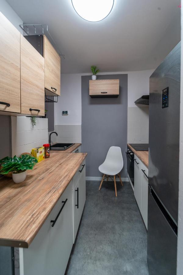 Metro Lux Home Apartment Warsaw Exterior photo